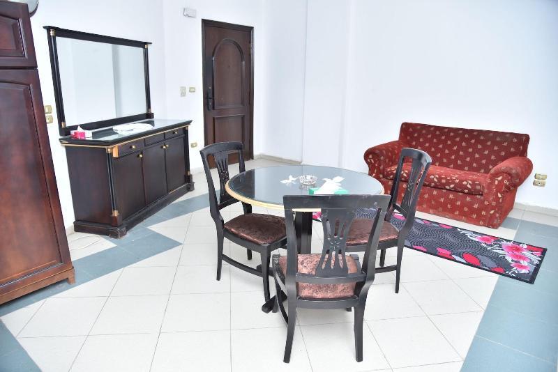 Royal Pyramids Hotel Kairo Bagian luar foto