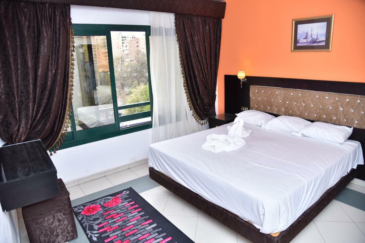 Royal Pyramids Hotel Kairo Bagian luar foto