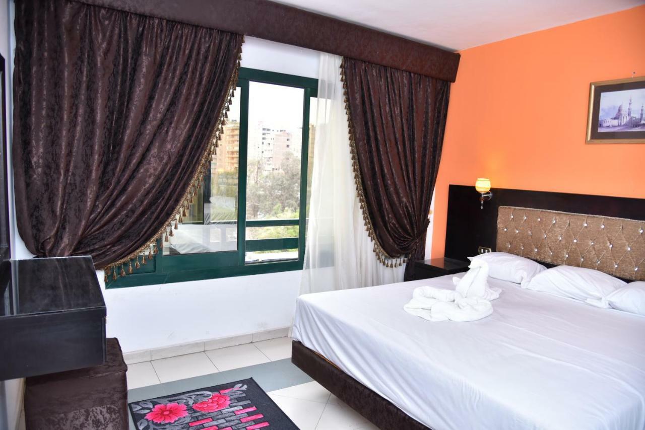 Royal Pyramids Hotel Kairo Bagian luar foto