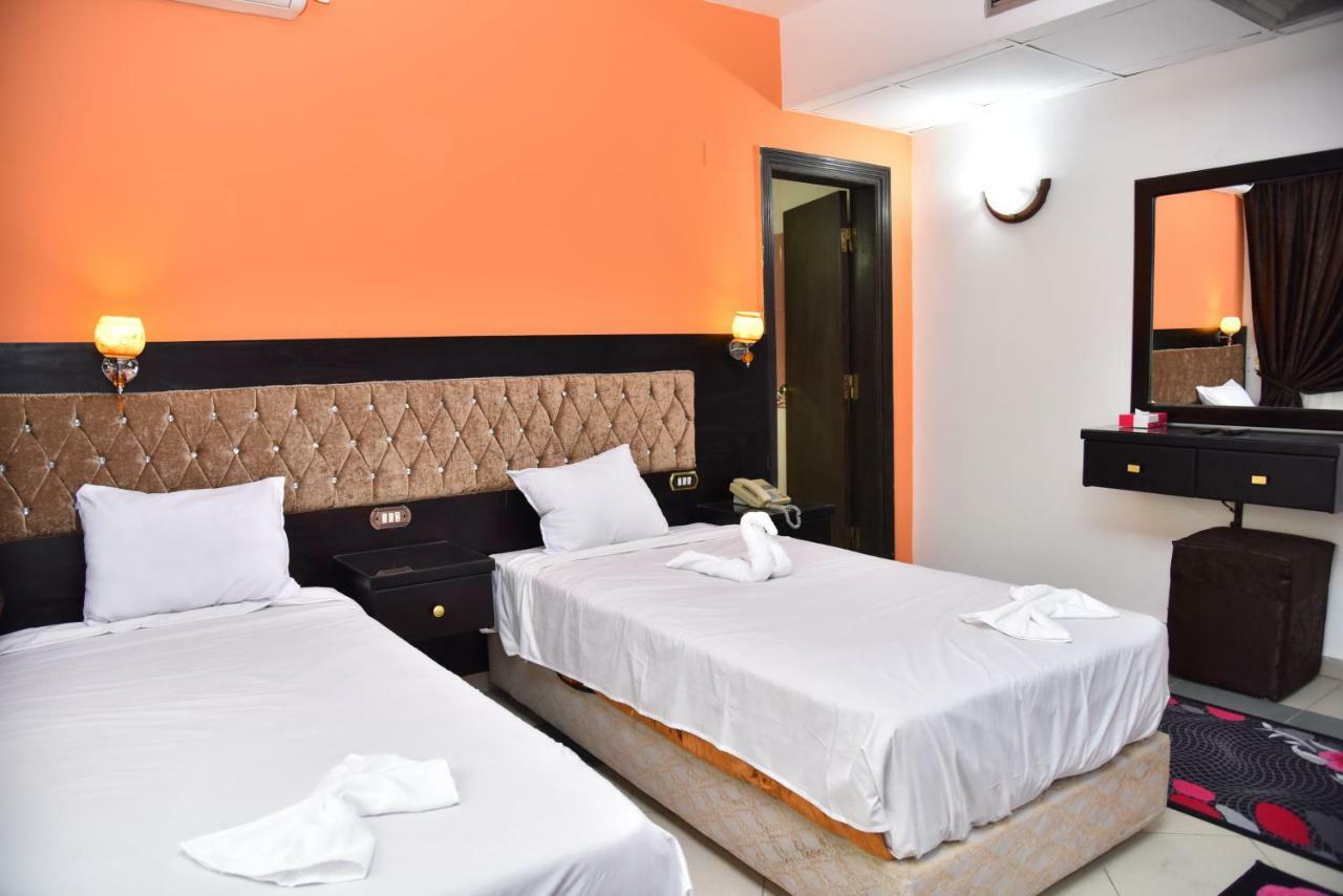 Royal Pyramids Hotel Kairo Bagian luar foto