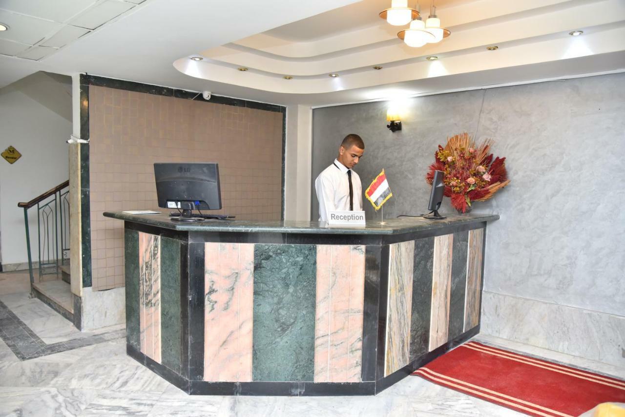 Royal Pyramids Hotel Kairo Bagian luar foto
