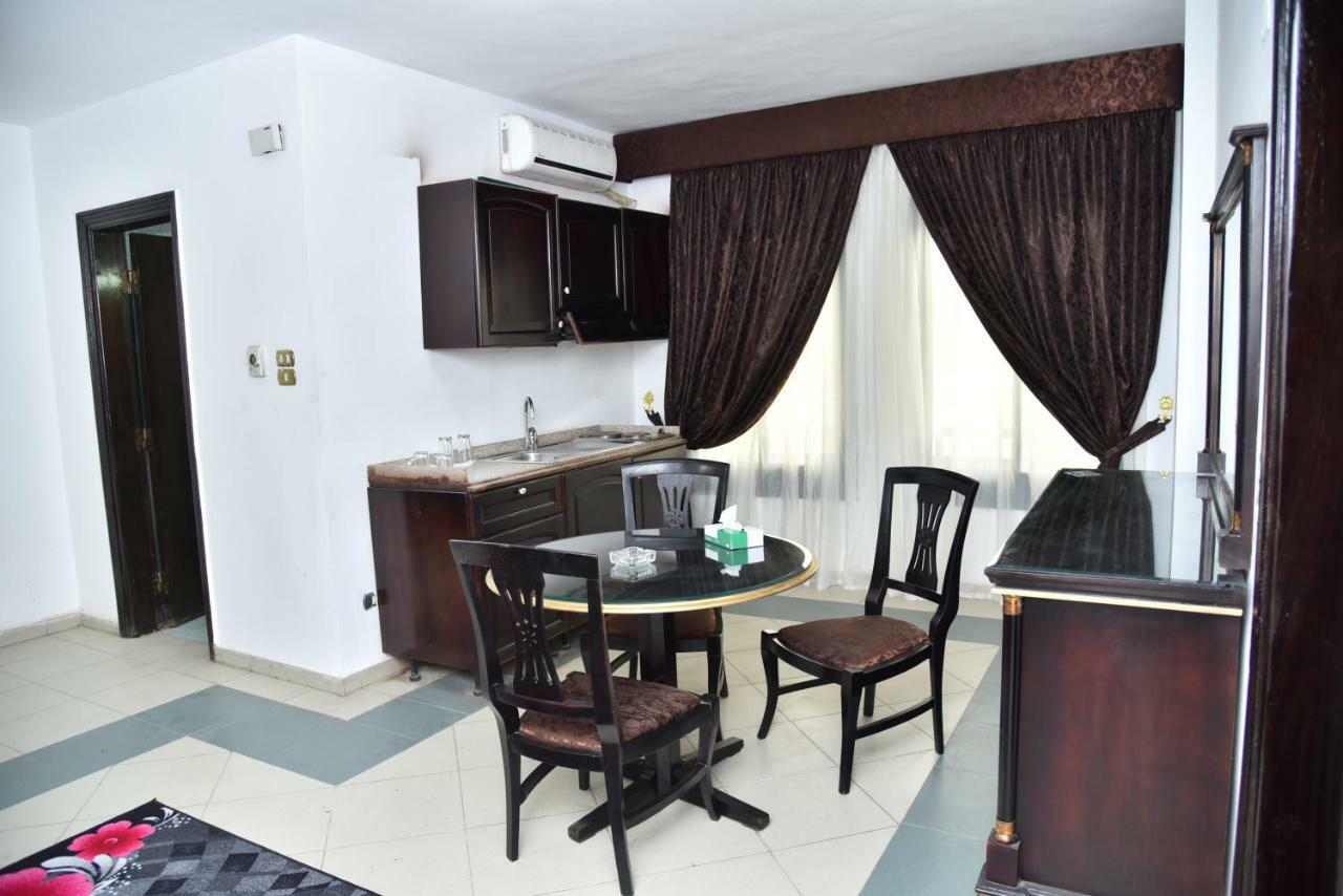 Royal Pyramids Hotel Kairo Bagian luar foto